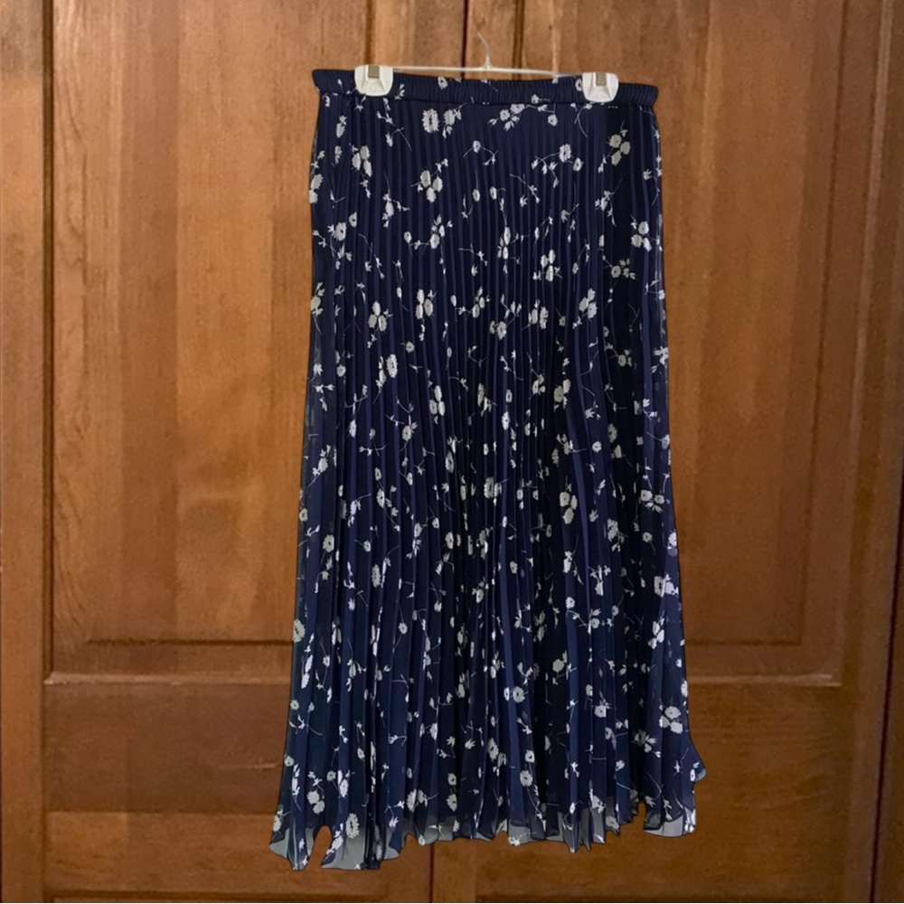 Floral Navy Skirt
